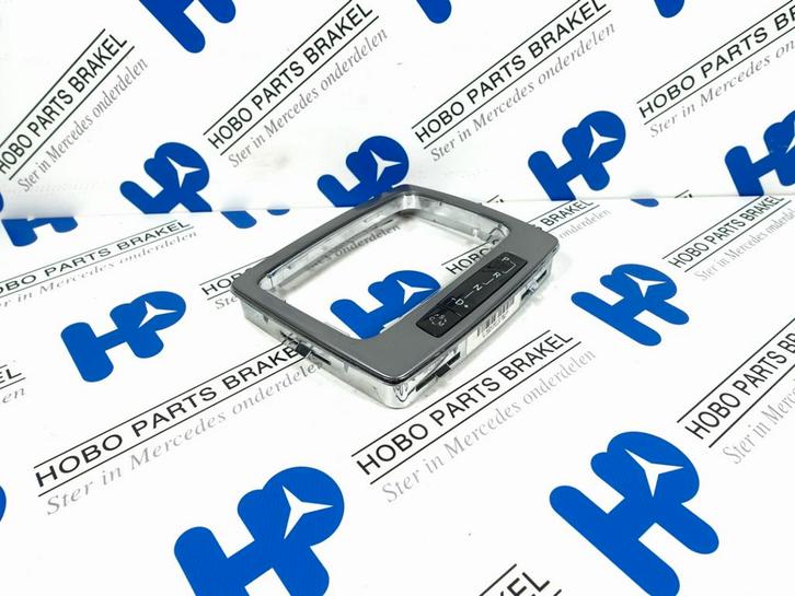 Middenconsole sierlijst A 204 267 3188 (!), Auto-onderdelen, Interieur en Bekleding, Gebruikt, 3 maanden garantie, Mercedes-Benz