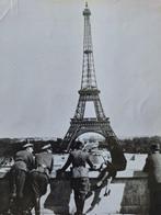 (x3 photos) WW2 - Paris under German occupation, 1940