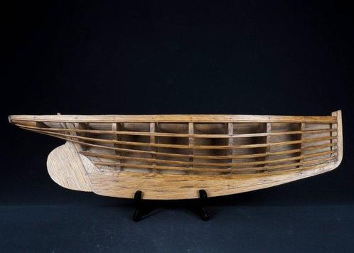 Scheepsmodel sloep 70 cm - Maquette - halve bootromp -, Antiek en Kunst, Curiosa en Brocante
