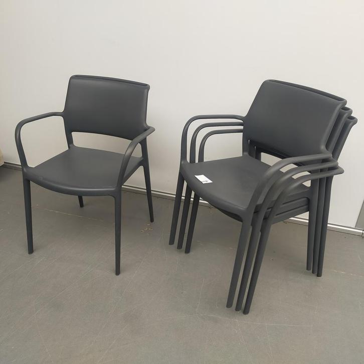 Ara Pedrali Jorge Pensi kunststof terrasstoel / tuinsstoel -, Huis en Inrichting, Stoelen, Ophalen of Verzenden
