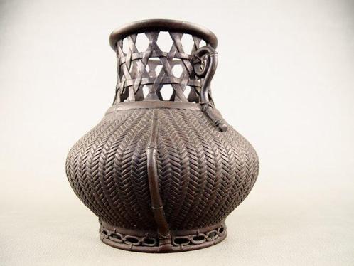 Vaas - Koperen vaas uit de Dai Nippon Bunsei Nen Seiminju, Antiek en Kunst, Antiek | Overige Antiek