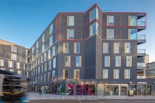 Te huur 4 kamer Appartement Stationsplein  H, Almere, Huizen en Kamers, Huizen te huur, Direct bij eigenaar, A+, Appartement