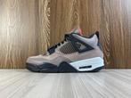 Jordan 4 Retro | Taupe Haze, Kleding | Heren, Schoenen, Bruin, Nieuw, Ophalen of Verzenden, Sneakers of Gympen