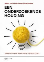 9789046905319 Een onderzoekende houding | Tweedehands, Boeken, Verzenden, Zo goed als nieuw, Maaike van den Herik