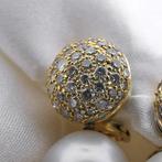 18 Krt. Gouden oorbellen met parel en diamant 1,54 ct., Gebruikt, Overige kleuren, Ophalen of Verzenden, Met edelsteen