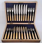 Yates Brothers - Visbestekset voor 12 personen (24) - in, Antiek en Kunst