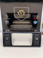 VW Transporter T6 dashboard + luchtrooster bj2018, Auto-onderdelen, Dashboard en Schakelaars, Gebruikt, Volkswagen