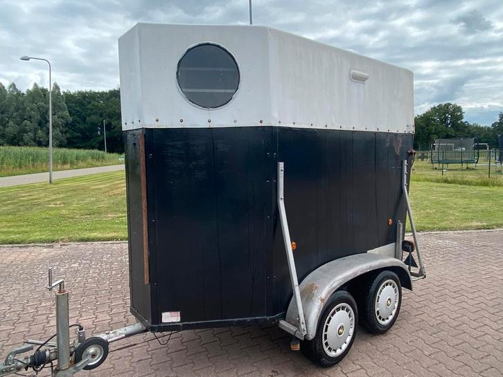 Leuke 1,5 paards veetrailer/paardentrailer!, Dieren en Toebehoren, Paarden en Pony's | Trailers en Aanhangwagens, 1½-paards trailer