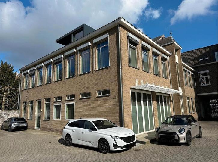 Te huur: Appartement Parallelweg in Maastricht, Huizen en Kamers, Huizen te huur, Limburg, Appartement