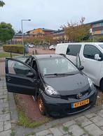 Toyota Aygo 1.0 12V Vvt-i 5DRS 2011 Zwart, Auto's, Keurmerk '100% Onderhouden', Euro 5, Gebruikt, Met garantie (alle)
