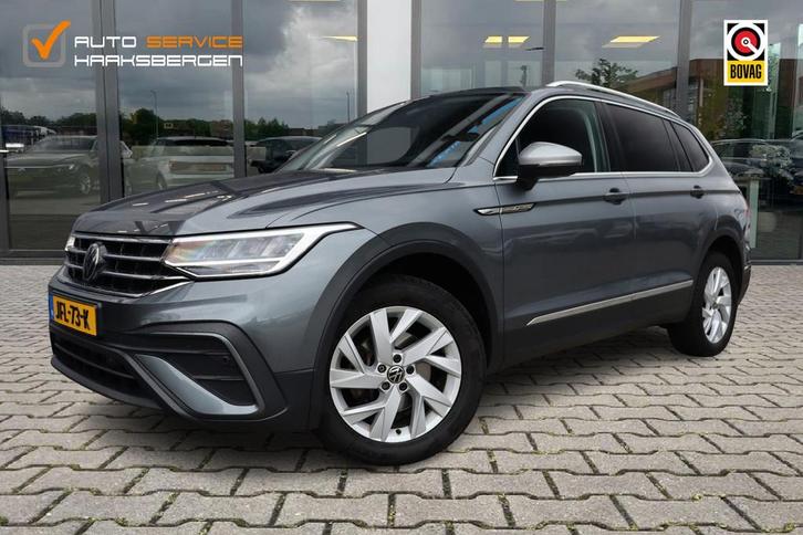 Zakelijke Lease |  Volkswagen Tiguan Allspace 1.5 TSI Life 7, Auto's, Volkswagen, Onderhoudsboekje, Lease, Zwart, Automaat, SUV of Terreinwagen