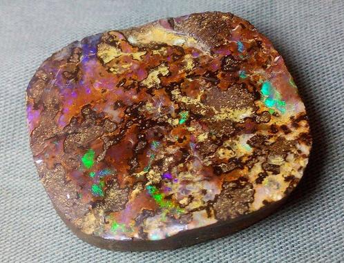 58,7 cts - Zeer mooi - Australische Boulder Opaal -, Verzamelen, Mineralen en Fossielen