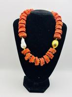 Koraal - Verguld, Rode sponskoraal met witte barokparel 18k, Verzamelen, Mineralen en Fossielen