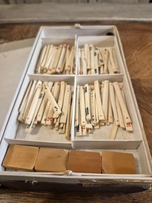 Bordspel - Mah-Jong - Hout, Antiek en Kunst, Antiek | Overige Antiek