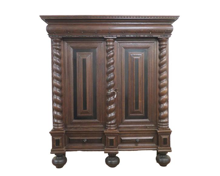 Eikenhouten kolom/kussenkast. 17e Eeuw met reconstructies, Antiek en Kunst, Antiek | Meubels | Kasten