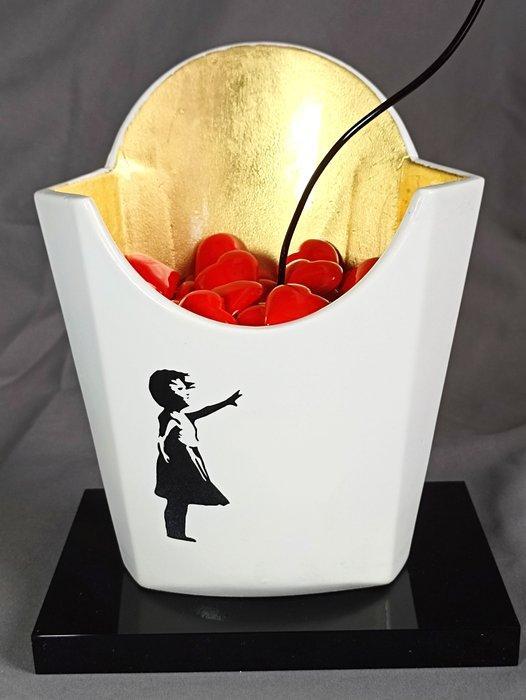 XTC Artist - Mc Banksy Red Gold 19cm, Antiek en Kunst, Kunst | Designobjecten