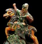 - Ming noktegel - Guan Yu in harnas op zijn hemelse paard -