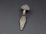Migratieperiode Zilver Gothische broche - Laat 5e / vroege