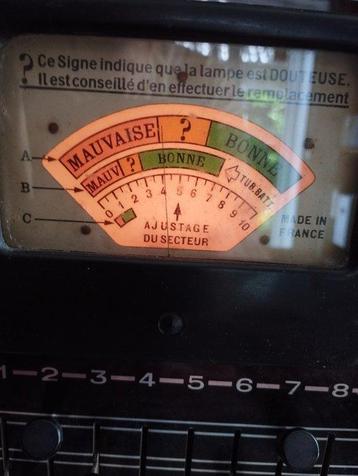 Centrad - 751 Universele buizentester beschikbaar voor biedingen