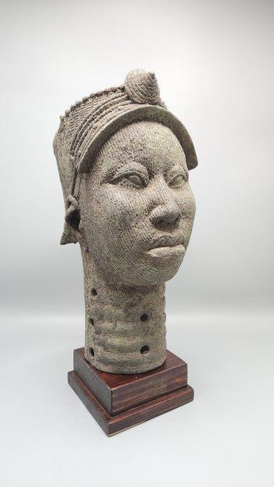 prachtig gedenkhoofdstuk - binnen / buiten - Nigeria (Zonder, Antiek en Kunst, Kunst | Niet-Westerse kunst