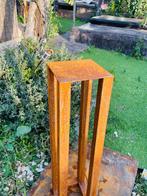 Ana Lucia B.M - Pie Pedestal Corten