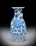 Geen veilingreserve - Antieke Chinese blauw-witte draak