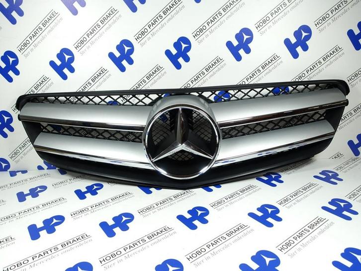 Grille C-klasse c204 Coupé, Auto-onderdelen, Carrosserie en Plaatwerk, Gebruikt, 3 maanden garantie, Mercedes-Benz, Ophalen of Verzenden