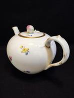 Meissen - Theepot - Klein 12,2x19,0 cm, volume 0,65 liter,