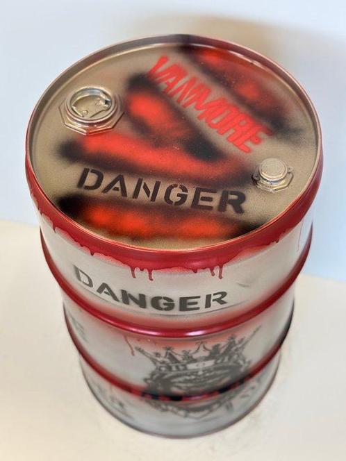 Rob VanMore - Barrel King of the Apes, Antiek en Kunst, Kunst | Designobjecten