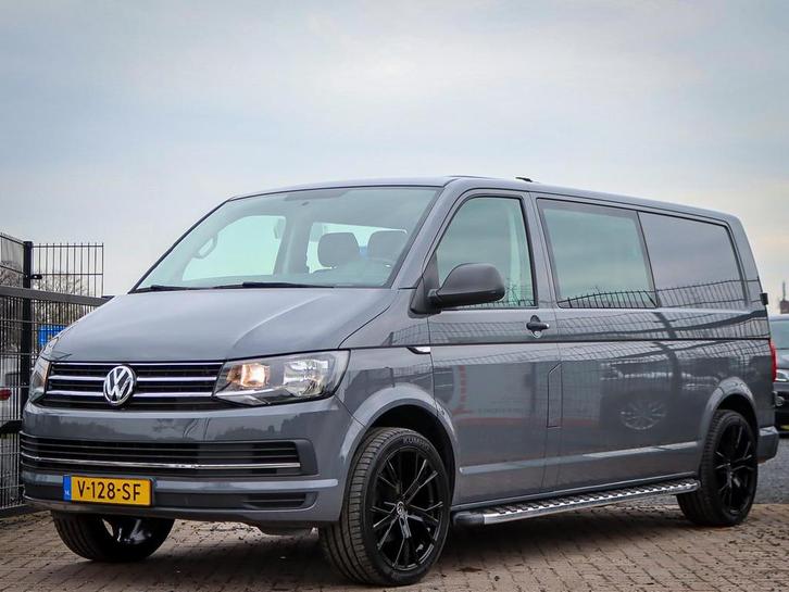 Volkswagen Transporter 2.0 TDI L2H1Comfortline Dubbelcabine, Auto's, Bestelauto's, Onderhoudsboekje, Lease, Zwart, Handgeschakeld