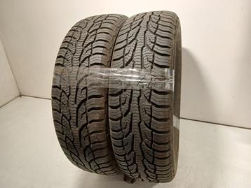 Bandenset 2 stuks 4-Seizoenen 175/65 R15 Uniroyal 2023 7,1MM beschikbaar voor biedingen