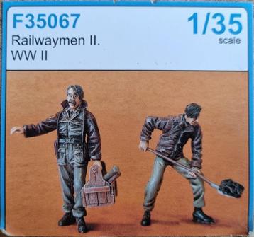 CMK F35067 Railwaymen WWII, part II. (2 fig.) 1:35 beschikbaar voor biedingen