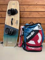 Super voordelig: Reedin kiteset Kite + Lieuwe Board + Bar, Gebruikt, Kitesurf-set, Twintip, 10 m²