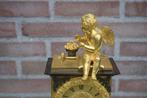Figurale pendule, Tafelklok Empire - Gepatineerd brons -