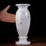 Elegante vaas in wit marmer van Ibiza. - Hoogte: 255 mm -