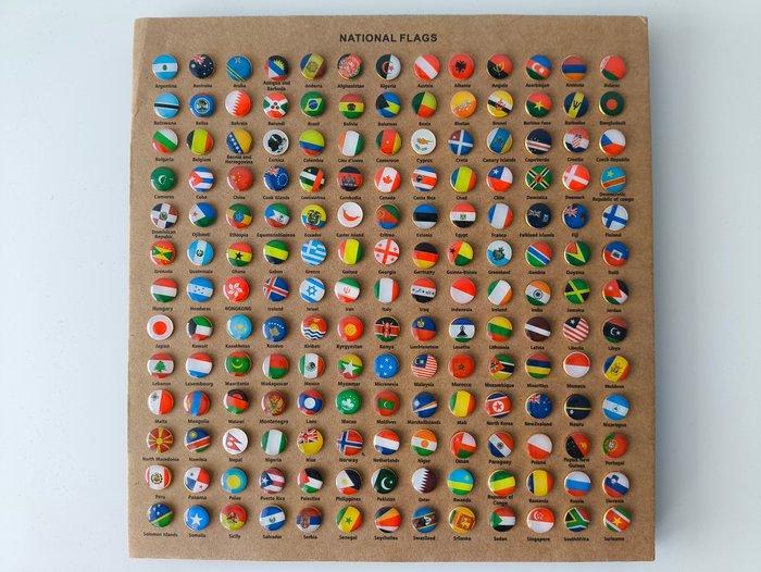 Themacollectie - 291 Vlagkaart prikpinnen, Antiek en Kunst, Antiek | Speelgoed