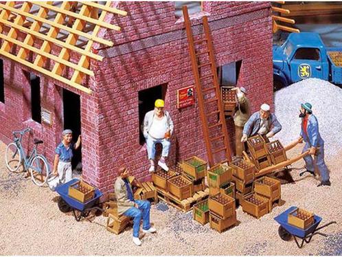 POLA 331877 Bierkratjes & Flessen (Laadgoed, Scenery), Hobby en Vrije tijd, Modelbouw | Figuren en Diorama's, Nieuw, Ophalen of Verzenden