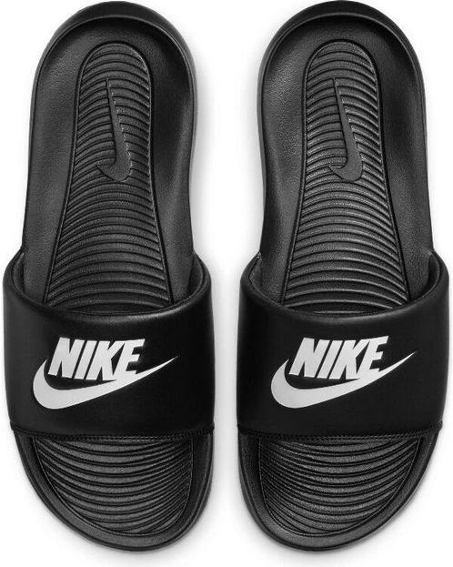 9% Nike  Slippers  maat 42,5, Kleding | Heren, Schoenen, Slippers, Zwart, Nieuw, Verzenden