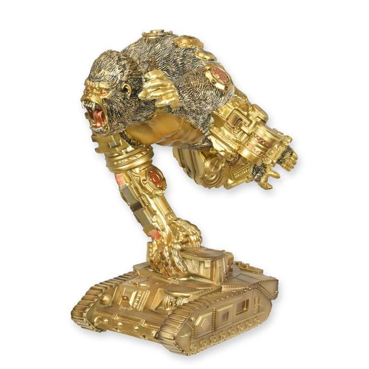 A RESIN STEAMPUNK FIGURINE OF A GORILLA ON A TANK, Antiek en Kunst, Kunst | Beelden en Houtsnijwerken, Verzenden