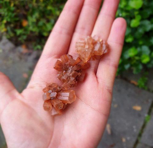Ruwe brok van Aragoniet- kopper kleurig kristaal - kleine, Sieraden, Tassen en Uiterlijk, Armbanden