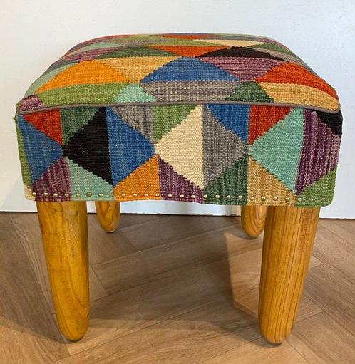 Kruk - Hout, Wol - Afghaan Poef, Antiek en Kunst, Curiosa en Brocante