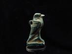 Oud-Egyptisch Green Jasper Falcon amulet (Horus) - 1.9 cm, Antiek en Kunst