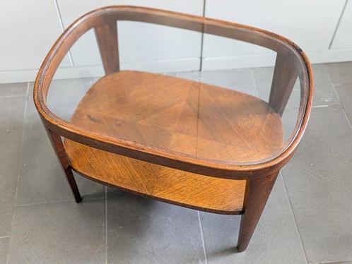 Salontafel - Glas, Hout - Houten structuur van kersenhout en, Antiek en Kunst, Kunst | Designobjecten