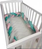 Bedbumper bedomrander - 280 cm lang - Gevlochten - Roze G..., Kinderen en Baby's, Babywiegjes en Ledikanten, Ophalen of Verzenden