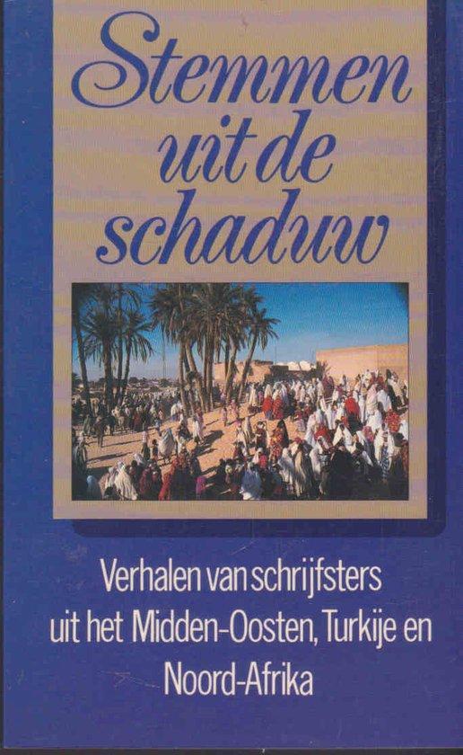 Stemmen uit de schaduw 9789029398756 Johan de Bakker, Boeken, Literatuur, Gelezen, Verzenden