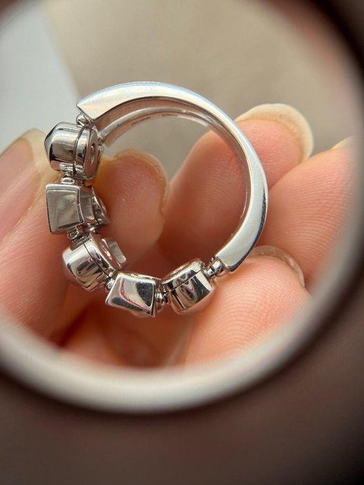 Bvlgari - Ring - 18 karaat Witgoud Diamant (Natuurlijk) -, Sieraden, Tassen en Uiterlijk, Ringen
