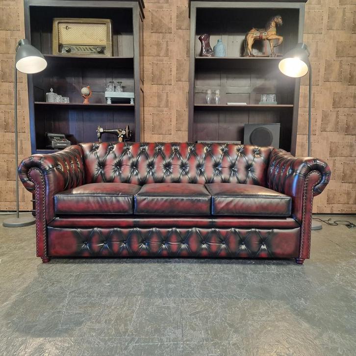 Melbourne 3-seater sofa Antiek Rood SA, Huis en Inrichting, Banken | Bankstellen, Nieuw, Leer