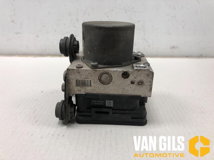 ABS Pomp Volkswagen UP O322756, Auto-onderdelen, Remmen en Aandrijving, Ophalen of Verzenden