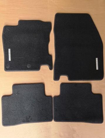 Mattenset Nissan QashQai J11 17-21 Origineel Nieuw Velours beschikbaar voor biedingen