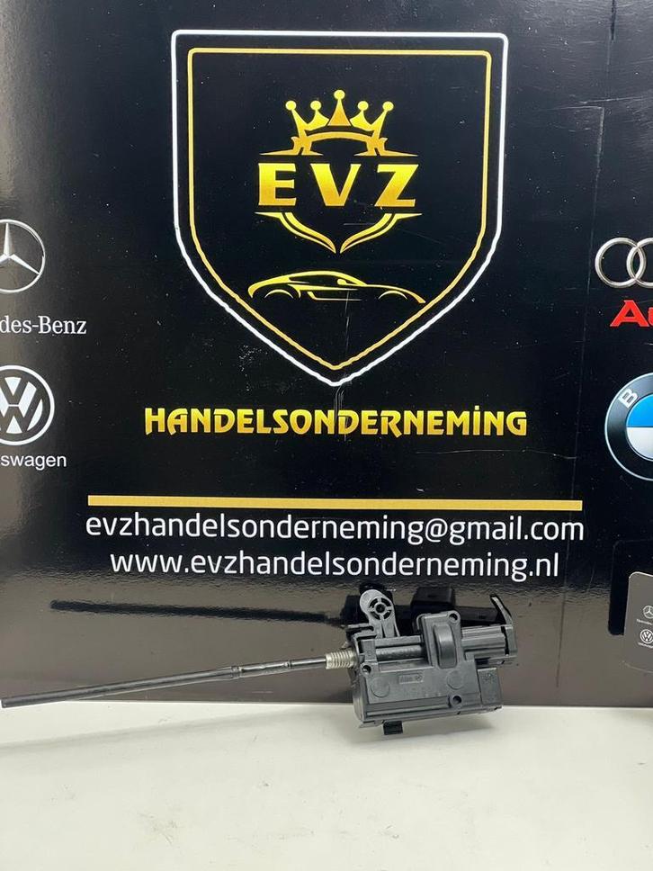 Renault Clio Tankklep vergrendelingsmotor 2016 Art788262843R, Auto-onderdelen, Elektronica en Kabels, Gebruikt, Renault